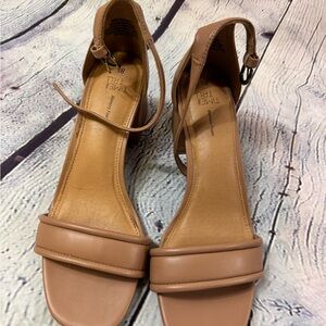 Time and Tru Women's Brown Ankle Strap Sandals